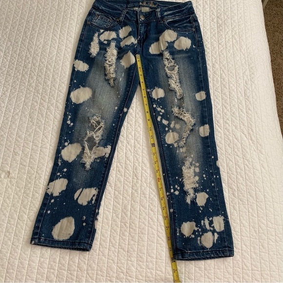 2/$25 Red Rivet Bleached, Destroyed Jeans. Size 1 - Picture 8 of 8